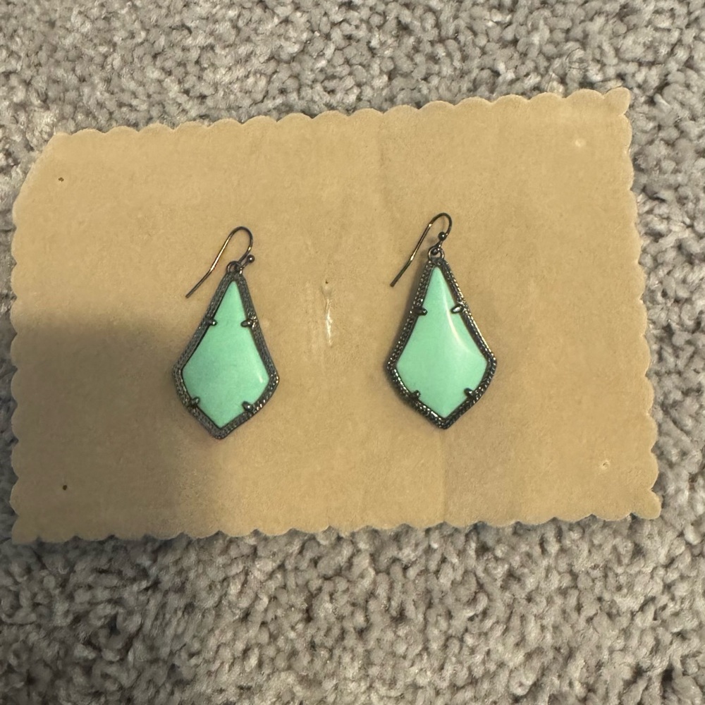 Kendra Scott Elegant Mint Green Teardrop Earrings